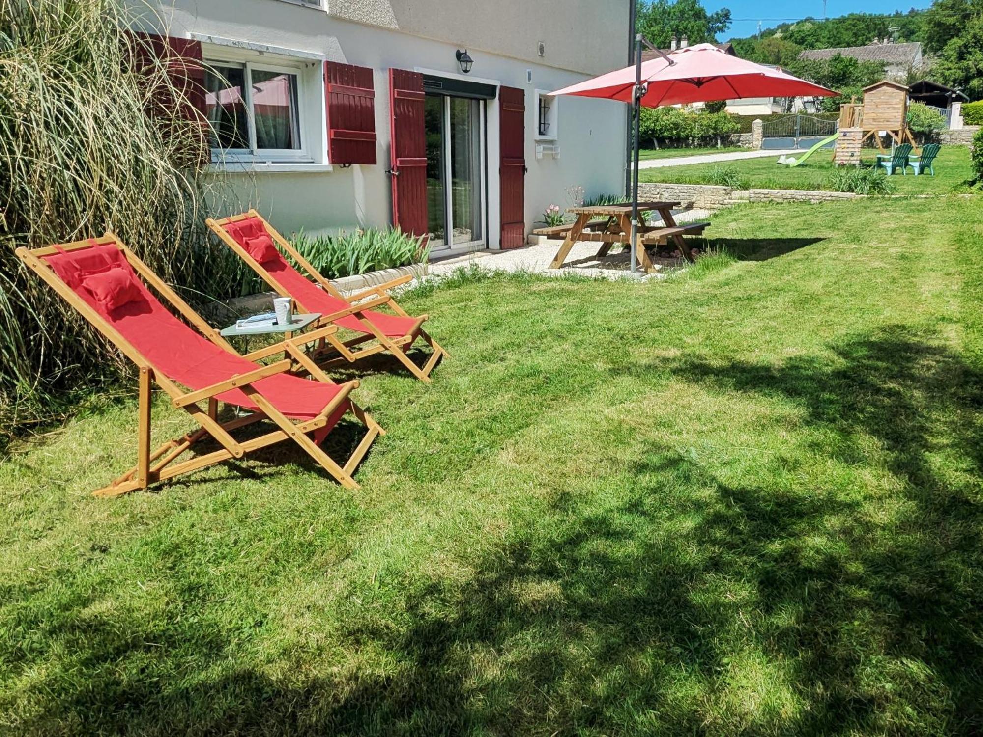 Au 10 Le Long Du Canal Fain-Les-Montbard Exterior foto